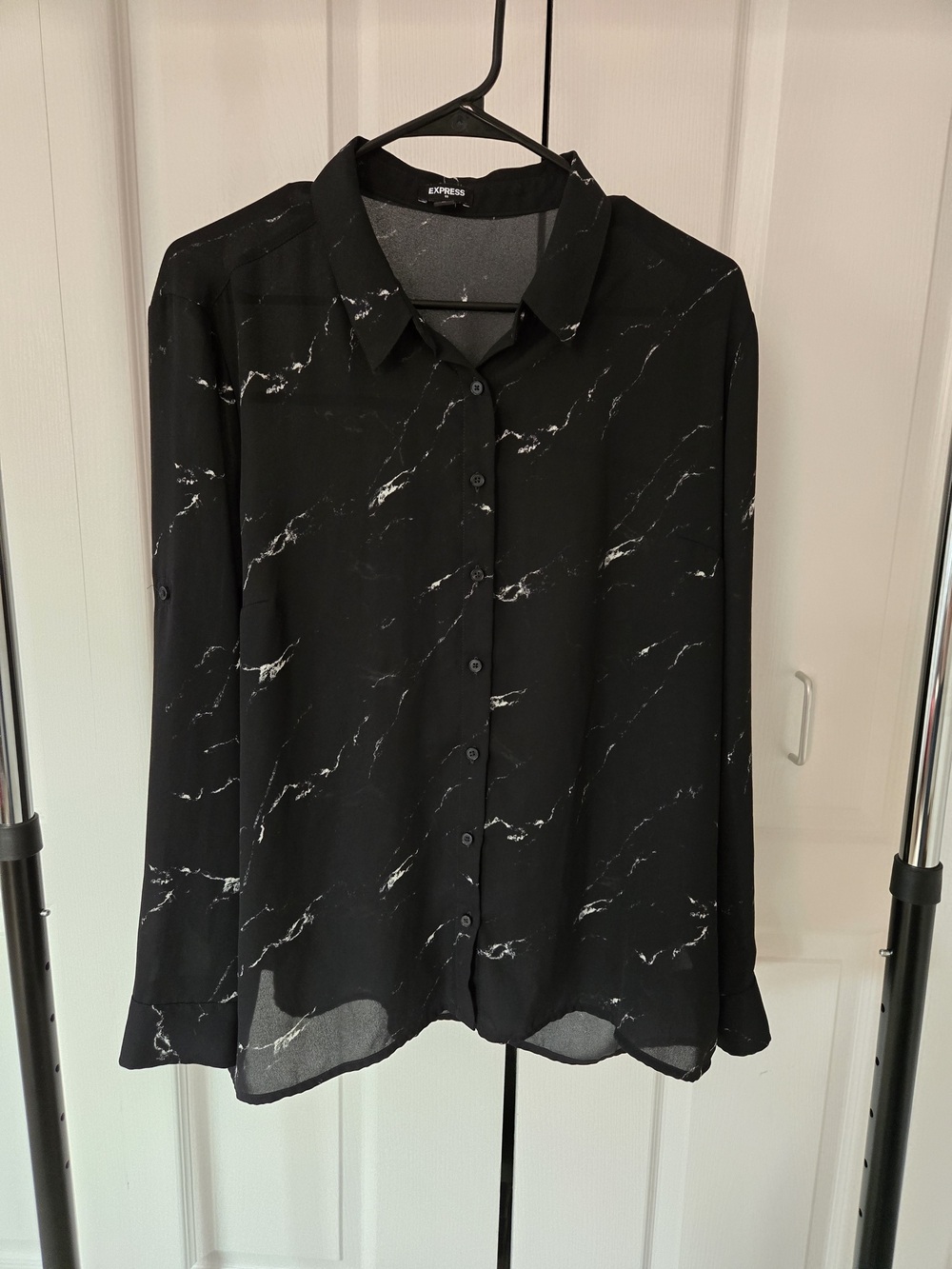 Express Black Marble-Print Button-Up Blouse